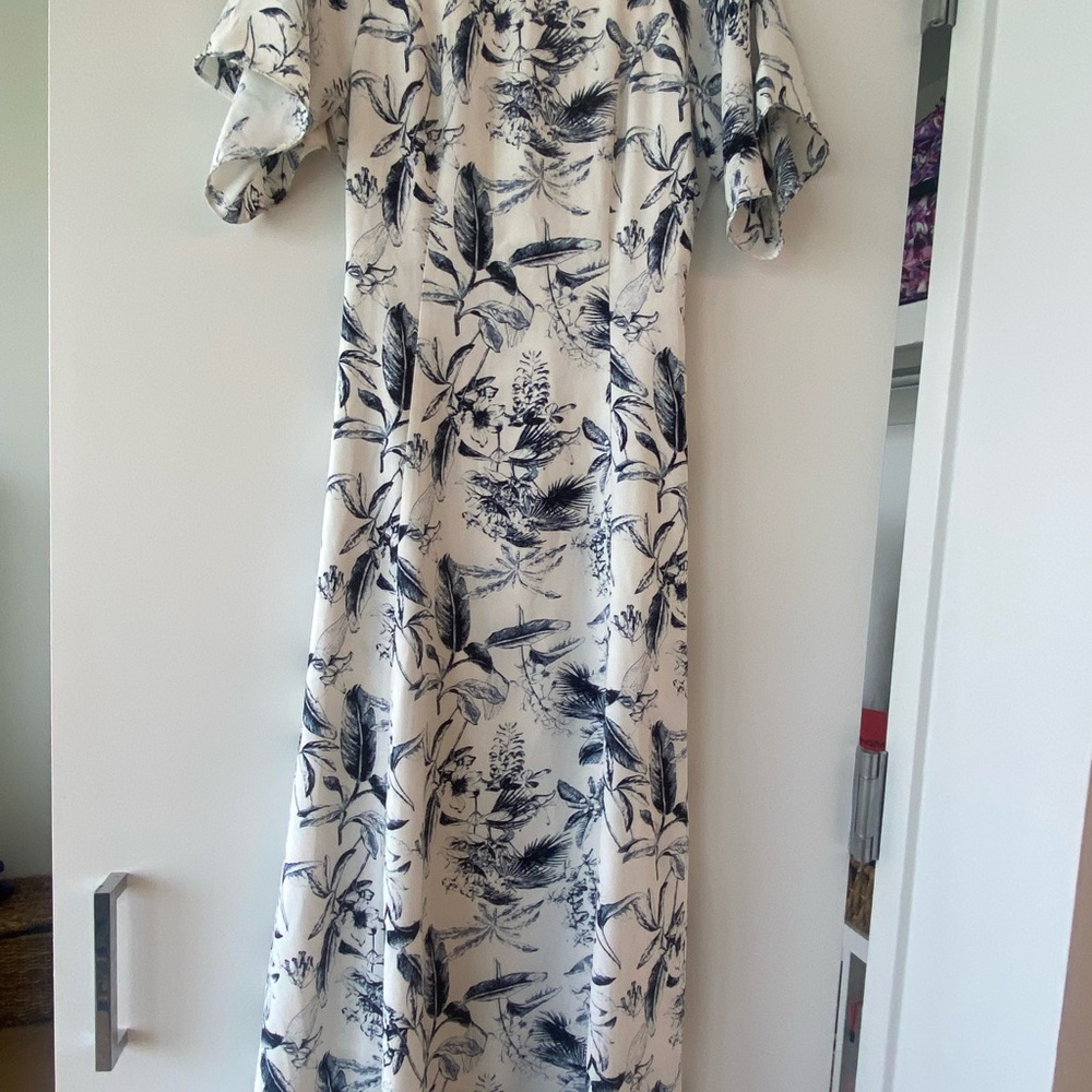 Commense Monochrome Botanical Maxi Dress